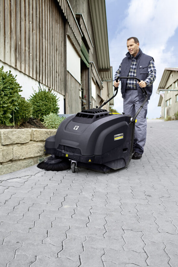 Zamiatarka z trakcją KM 75/40 W G Anniversary Edition - obrazek 6